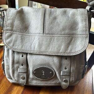 Awesome Fossill gray leather crossbody bag